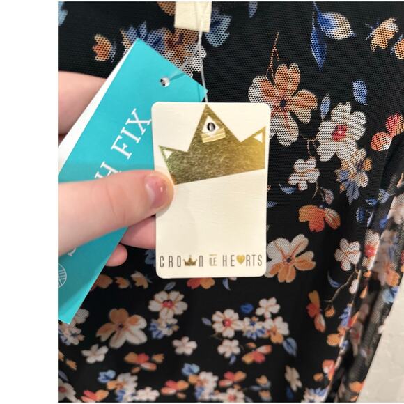 NWT girls blouse and skirt set - Picture 4 of 10